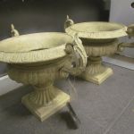 711 8009 GARDEN URNS